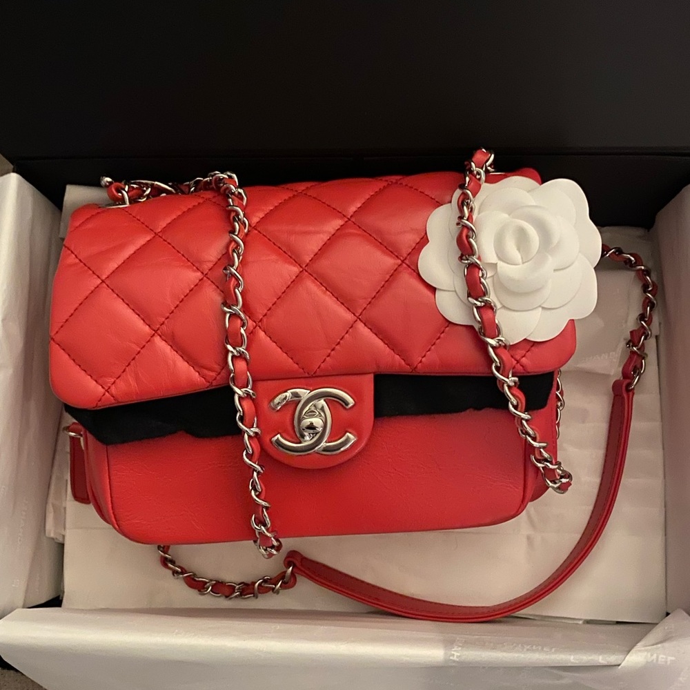 ❌SOLD❌RED CHANEL CAMERA BAG SHW CROSSBODY KEYCHAIN - Picture 1 of 15